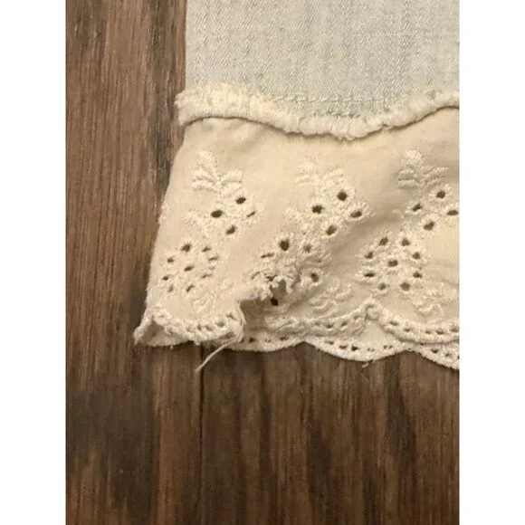 Rue 21 Light Wash Denim Western Mini Skirt Eyelet Lace Y2K Floral Pockets 7/8 - Picture 4 of 8